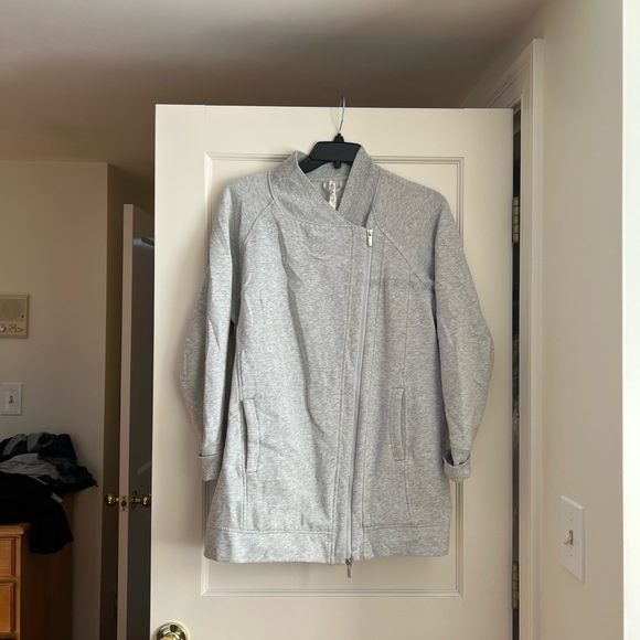 Lululemon thick zip front sweatshirt - Picture 3 of 4